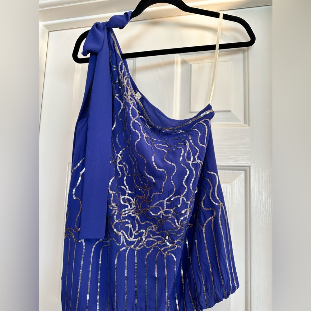 ~ Robbi & Nikki Embellished Sequin Sleeveless One Shoulder Top Blouse